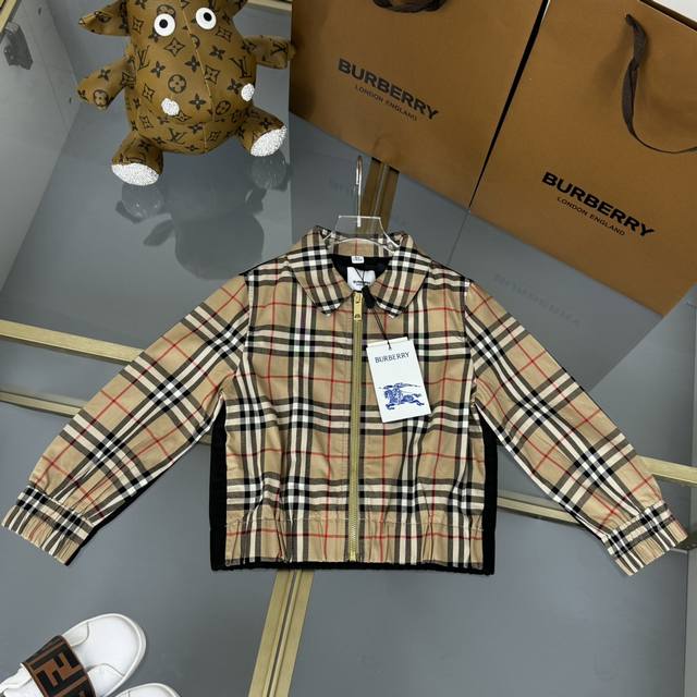 Burberry 巴宝莉，高端童装，男女童外套，经典双拼儿夹克，定制防风面料，经典格纹双拼外套，上身舒适又好看，110 120 130 140 150 160c