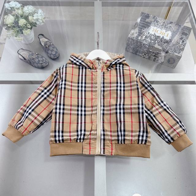 尺码：100-150Cm 无折 Burberry 博柏利 2024秋冬童装新款双面格子外套 两面穿搭 定织面料侧边logo 原版品质 认准高品质 还原原版品质