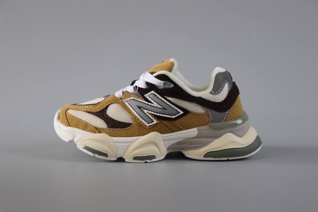 新百伦 New Balance Nb9060童鞋26-37 海外版配色不仅显档次，鞋子也更轻盈时尚大气的外观设计，学生必入的百搭童鞋款