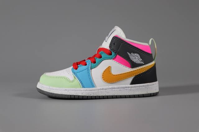 乔丹 Air Jordan 1 Gs 乔丹高帮童鞋 时尚板鞋fn1188-100 鞋码：22 23 24 25 26 27 28 29.5 30 31 32 3