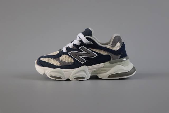 新百伦 New Balance Nb9060童鞋26-37 海外版配色不仅显档次，鞋子也更轻盈时尚大气的外观设计，学生必入的百搭童鞋款