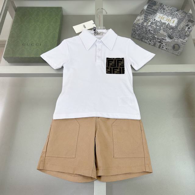 现貨 尺码：100-150Cm 无折 衣服单拿 裤子单拿 Fd2025/Ss 全新我Pol短袖T恤 新款 精梳棉面料亲肤透爽 上身舒适透气又高级 宽大螺纹领口设